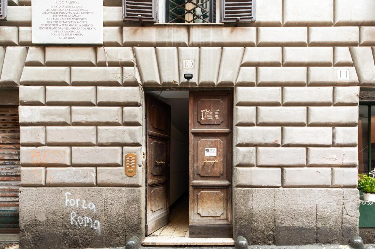 Iflat Comfy Apartament In Campo De' Fiori Rome Exterior photo